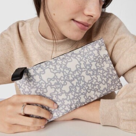 *TOUS* AUTHENTIC Kaos Mini Sport Collection Toiletry bag - Picture 2 of 8